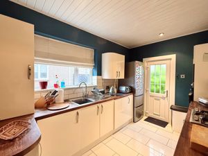 Photo 16- click for photo gallery